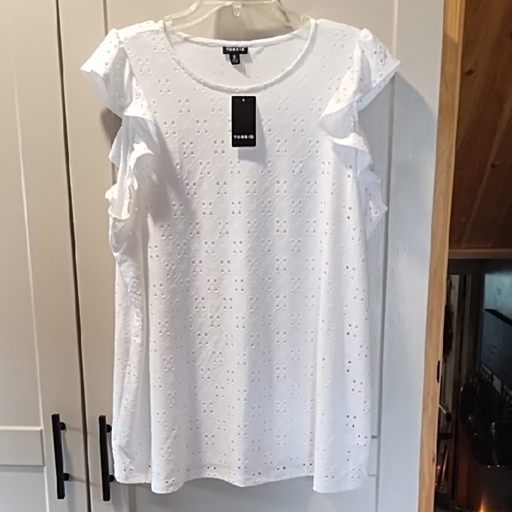 torrid White Eyelet Ruffle Sleeve Tunic Top